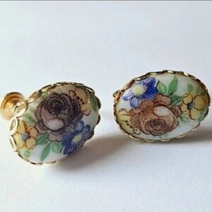 🔥 3/$20 Vintage Porcelain Earrings